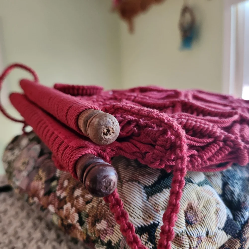 The Bugattii Elegant Red Handwoven Handbag 100% Cotton